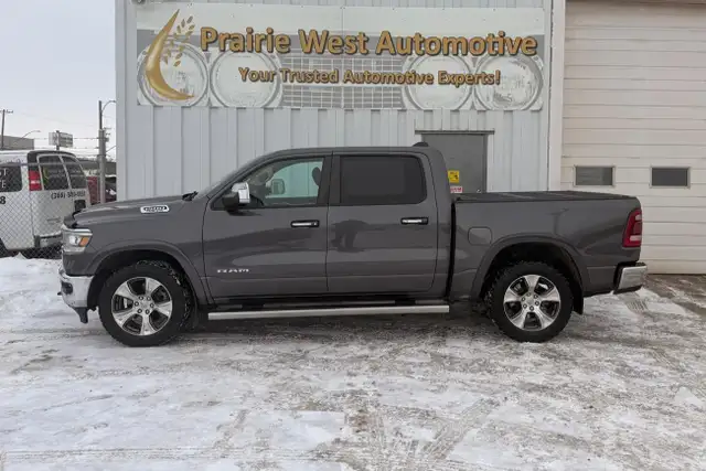2019 Ram 1500 Laramie 4x4 Crew Cab 5'7' Box - Photo 8