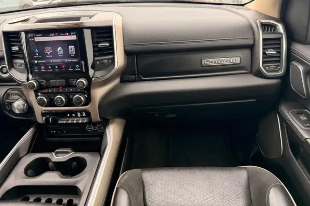 2019 Ram 1500 Laramie 4x4 Crew Cab 5'7' Box - Photo 18