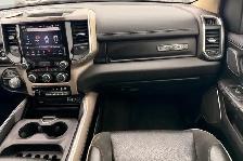 2019 Ram 1500 Laramie 4x4 Crew Cab 5'7' Box - Photo 18