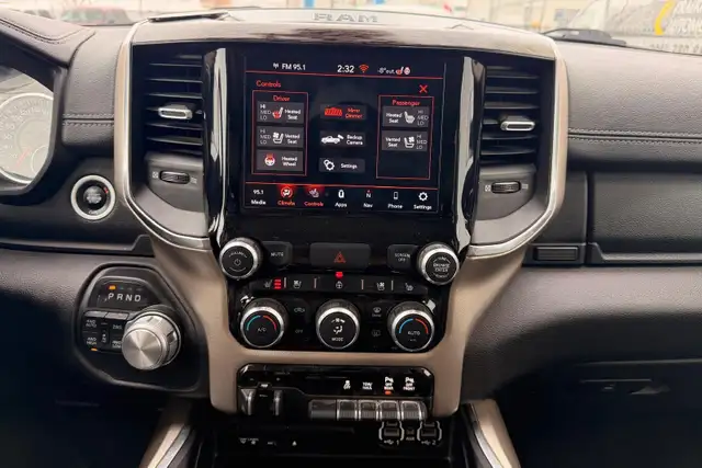 2019 Ram 1500 Laramie 4x4 Crew Cab 5'7' Box - Photo 21