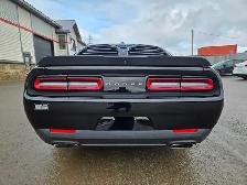 2016 Dodge Challenger R/T / HEMI / FULL LOAD 375HP - Photo 8