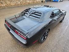 2016 Dodge Challenger R/T / HEMI / FULL LOAD 375HP - Photo 9