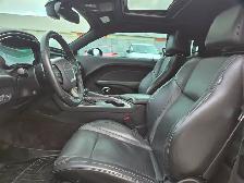 2016 Dodge Challenger R/T / HEMI / FULL LOAD 375HP - Photo 18