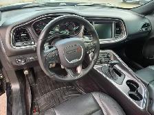 2016 Dodge Challenger R/T / HEMI / FULL LOAD 375HP - Photo 21