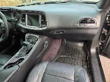 2016 Dodge Challenger R/T / HEMI / FULL LOAD 375HP - Photo 23