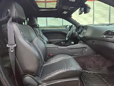 2016 Dodge Challenger R/T / HEMI / FULL LOAD 375HP - Photo 24