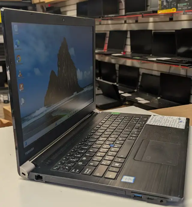 Toshiba A50-E i7-8650u 16Go DDR4 SSD NEUF 512Go M.2 15,6po HDMI - Photo 2