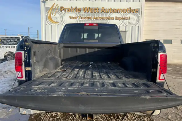 2016 Ram 3500 4WD Mega Cab 160.5' Laramie - Photo 12