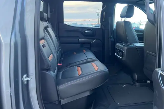 2021 GMC Sierra 1500 4WD Crew Cab 147' AT4 - Photo 14
