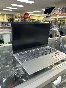 HP AMD Ryzen 5 7520U 16GB Ram 1TB SSD Laptop - Photo 2