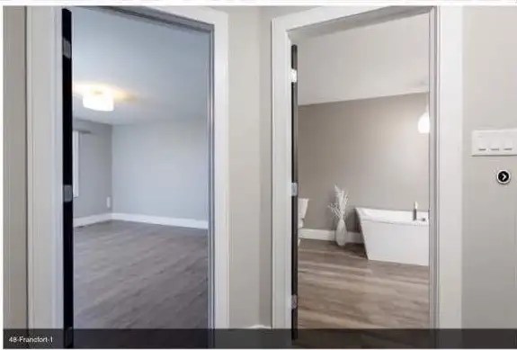 ROOM FOR RENT/CHAMBRE À LOUER - Photo 8