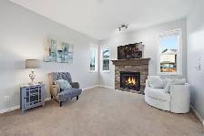 Oversized West Facing Lot   Double Garage! - Photo 4