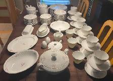 Ensemble de Vaisselles Antique Fine China Château Rose - Photo 3