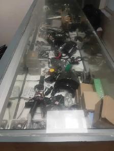 Display counter for store - Photo 3