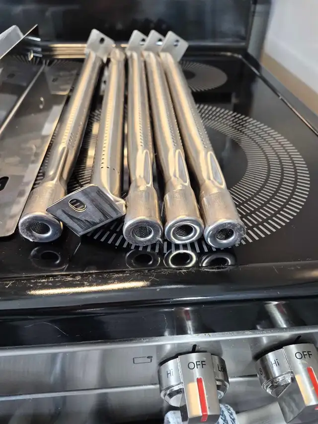 BBQ burner and heat shield - Photo 3