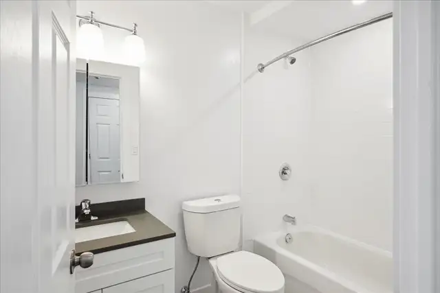 Highland Village - 1 Bedroom available at 450 Sandringham Cresce - Photo 9