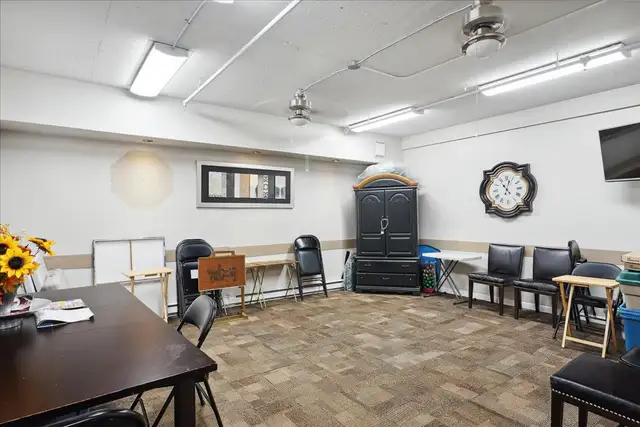 Highland Village - 1 Bedroom available at 450 Sandringham Cresce - Photo 12