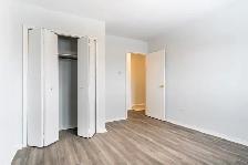 1123-1131 Royal York Road Apartments - 1 Bedroom available at 11 - Photo 11