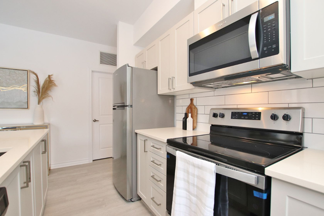 1 Bedroom   Den available at 525, 545 & 555 Recolte - Photo 10
