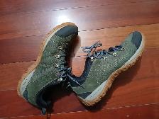 Columbia sneakers/shoes size 12 regular for $45 - Photo 3