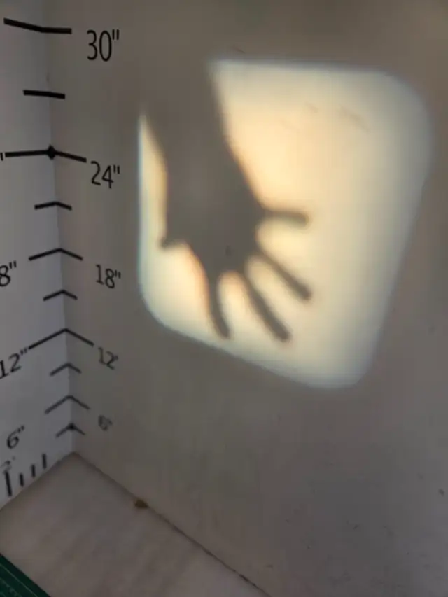 Vintage 3M Overhead Projector - Photo 2