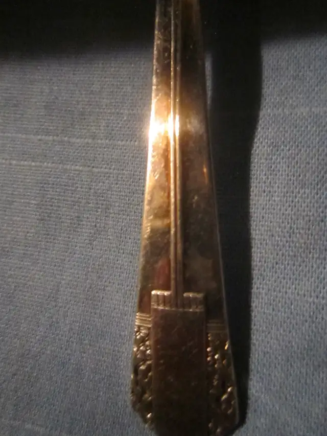 #60-99E  PARKLANE silverware set for 12