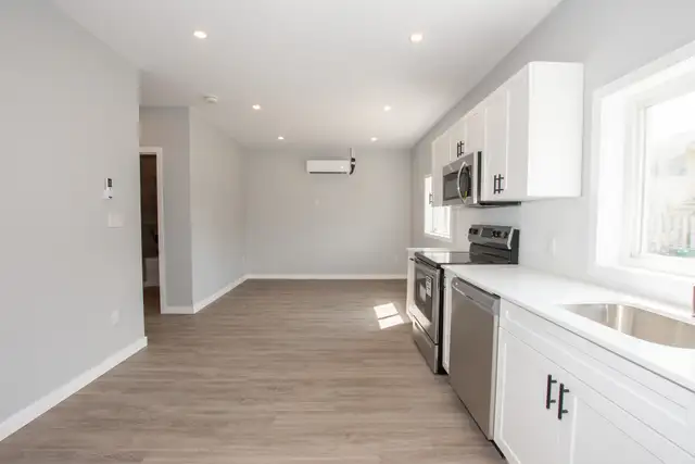 54 Trelawn Parkway, Welland - 1 Bedroom Detached Apartment - Photo 2