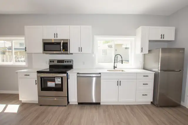 54 Trelawn Parkway, Welland - 1 Bedroom Detached Apartment - Photo 3