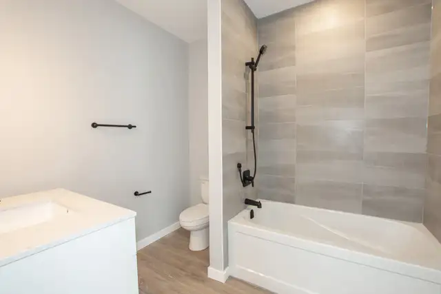 54 Trelawn Parkway, Welland - 1 Bedroom Detached Apartment - Photo 12