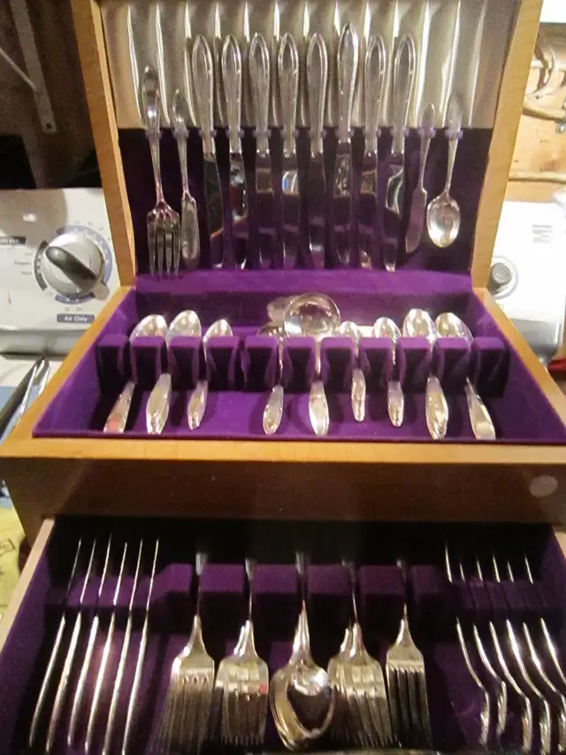 #43  REVERIE silverware set for 8 - Photo 2