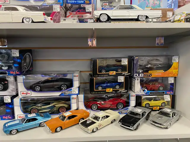 Model Cars In Box/Unboxed @Cashopolis!! - Photo 3