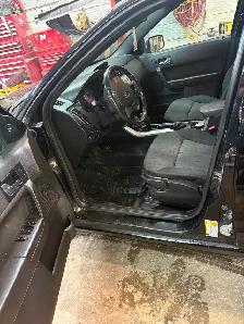 Freshly Safetied 2010 Ford Focus 147,000 kms! - Photo 7