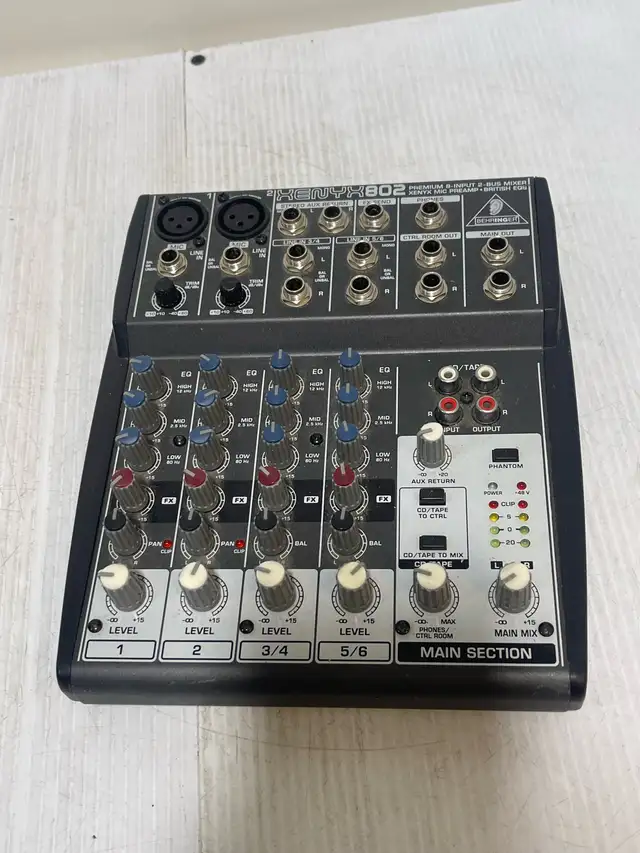 Behringer Xenyx 802