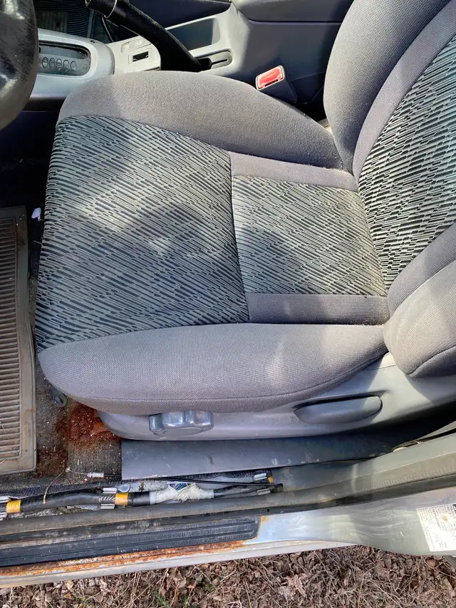 2002 Toyota Rav4 SUV- Mechanics Special-Please read the ad - Photo 7