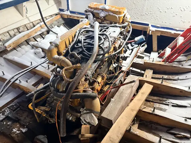 caterpillar marine motor - Photo 2