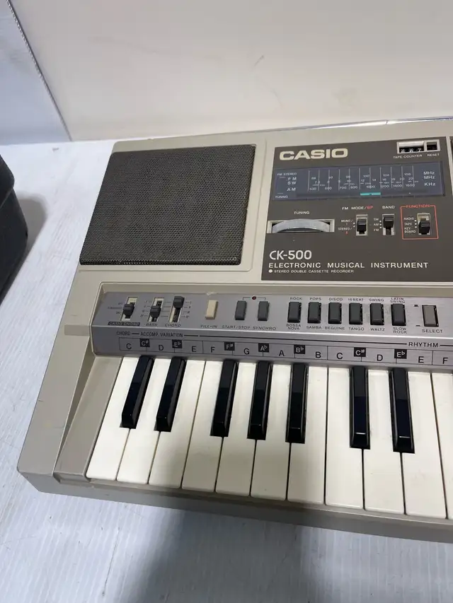 Casio CK-500 Keyboard - Photo 2