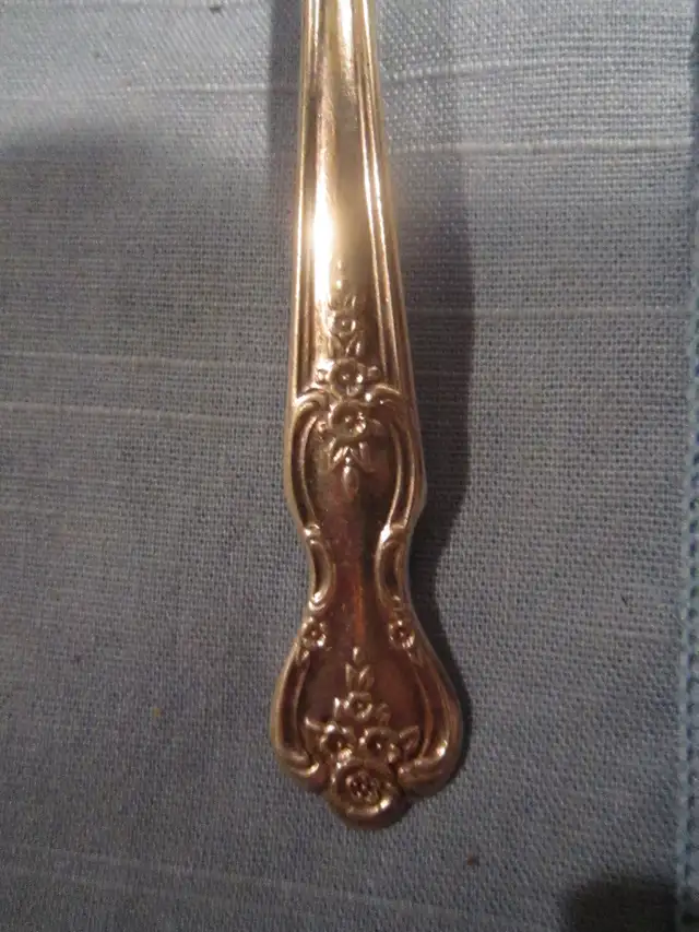 #47B  INSPIRATION silverware set for 4