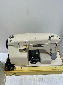 Nelco Super Deluxe Sewing Machine - Photo 2