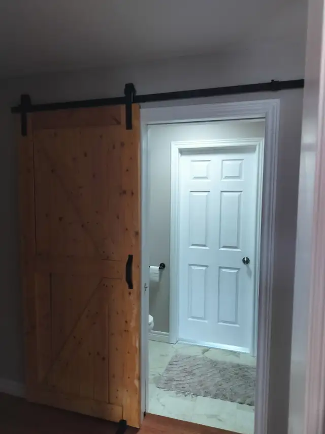Knotty Pine Barn Door (36' x 84') with Installation Hardware Kit - Photo 3