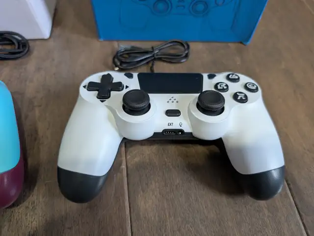 Brand New Wireless PS4 Controllers For Sale - Photo 6