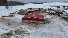 Portable calving barns - Photo 8