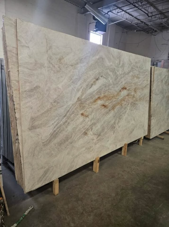 Stylish Design with Large Countertop Island - pendant light - Photo 3