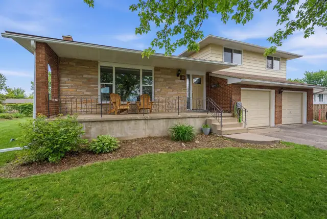 3 bed, 2 bath, updated home for sale in Port Colborne