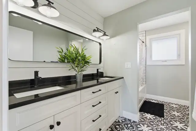 3 bed, 2 bath, updated home for sale in Port Colborne - Photo 7