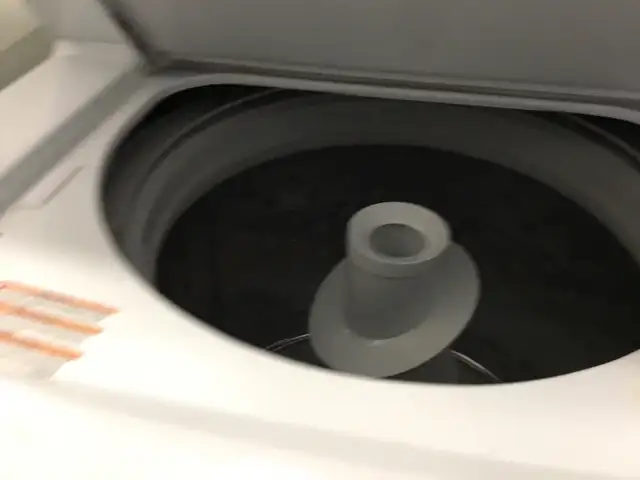 GE STACKED LAUNDRY CENTER - Photo 3