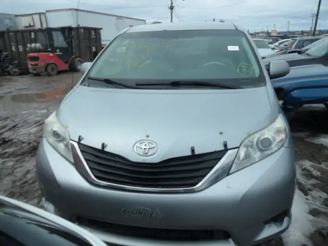 2012 Toyota Sienna automatique