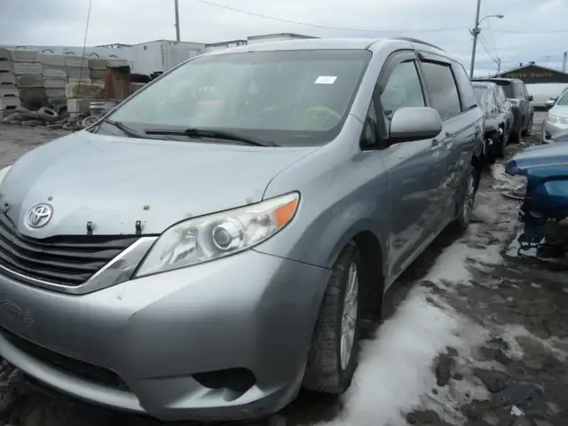 2012 Toyota Sienna automatique - Photo 2