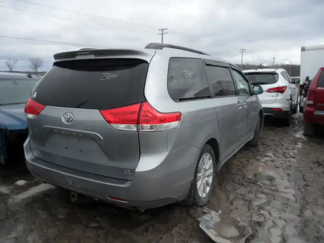 2012 Toyota Sienna automatique - Photo 6
