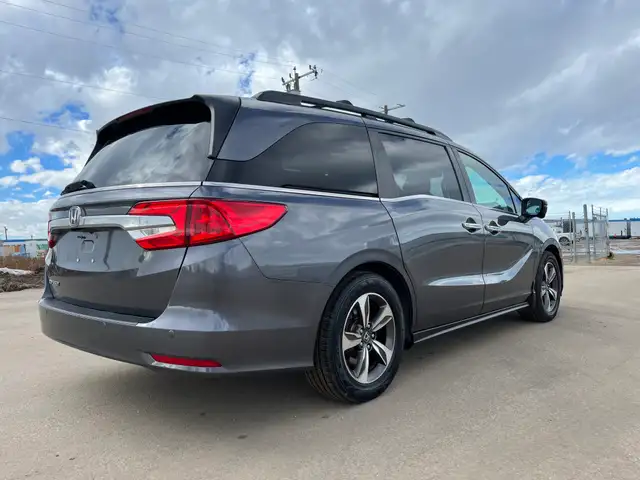 2018 Honda Odyssey EXL - Photo 4