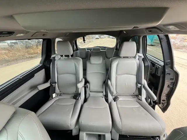 2018 Honda Odyssey EXL - Photo 13